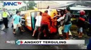 Akibat Ugal-Ugalan Untuk Menyalip, Mobil Terguling Hingga Ada Korban Terluka