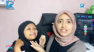 Waaahhh... Arafah berbakat nih jadi make up artis!!!