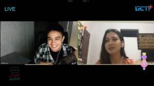 Duhh romantisnya... Umay Shahab nyanyiin lagu spesial buat Dea Annisa!!
