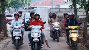 Para Istri Bertindak Anakri Kepada Preman Terminal