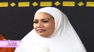 Elly Sugigi Ingin Ulfi Antarkannya Umroh
