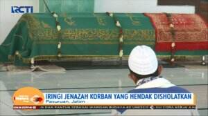 Pemakaman Korban Tewas Atap Roboh, Ayah