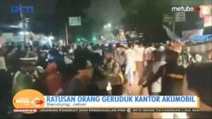 Tipu Tipu Mobil Baru! Sejumlah Orang Geruduk Kantor Akumobil