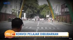 Polisi Bubarkan Konvoi Pelajar