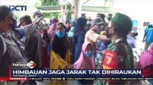 Demi BLT, Warga Rela Antre Tanpa Takut Tertular Corona
