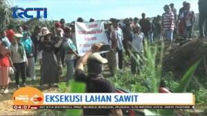 Eksekusi Lahan Kebun Sawit Pelawan, Isak Tangis Ibu-Ibu Terluapkan