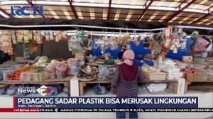 Kemasan Bungkus Daun Jadi Sasaran Pedagang Pasar Dalam Berjualan