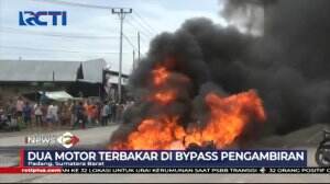 Tabrakan, 2 Sepeda Motor Angkut Jerigen Minyak Terbakar