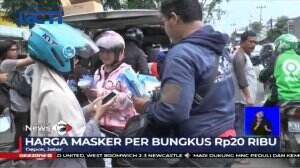 Warga Depok Serbu Para Penjual Masker Hingga ke Jalan Raya