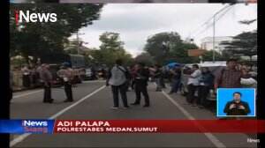 Pasca Bom Bunuh Diri, Polisi Masih Berjaga-jaga di Depan Polrestabes Medan
