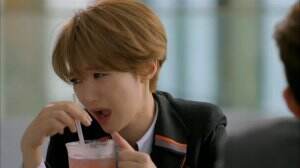 Ha Ri Menyamar Sebagai Hye Jin Saat Bertemu Sung Joon