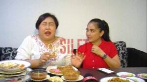 Mbak Yuni Di Tantang Makan 10 Piring Mie Aceh Oleh Bu Dosen