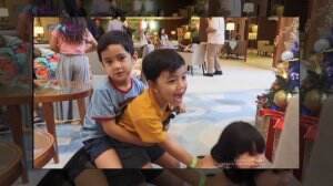 Seperti Ini Drama Rafathar Saat Liburan Di Luar Negeri
