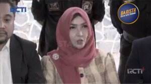 Roro Fitria Gagal Move On?