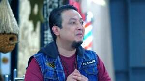 Apoy Kena Semprot Mpok Romlah - Amanah Wali Eps. 56