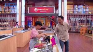 Cheff Juna Kaget Masakan Christian - Junior MasterChef Indonesia