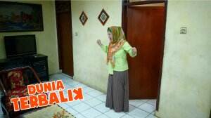 Ada Yang Gawat! Tuti Teriak Minta Tolong - Dunia Terbalik Eps. 2282
