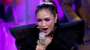 PECAAH! Suara dan Aksi Panggung Gita Keren Banget [SENI] - Konser Kemenangan KDI 2020