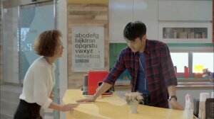 Hye Jin Panik Karena Ternyata Ia Satu Kantor Dengan Sung Joon