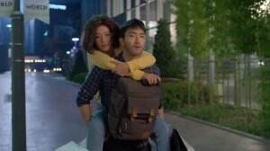 Karena Sepatu Rusak Shin Hyuk Rela Gendong Hye Jin