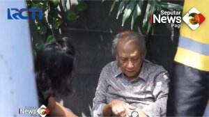 Lansia Tabrak Pohon Hingga Mobil Terbalik