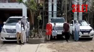 Viral! Sekdes Di Pati Beri Hadiah 3 Mobil Mewah