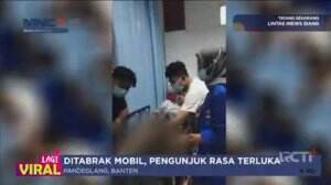 Pedemo Ditabrak Mobil