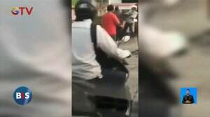 Bersenggolan, Dua Pemotor Berkelahi