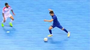Lebarkan sayap keunggulan Uzbekisatan! Fakhridinov berhasil cetak gol di babak kedua.