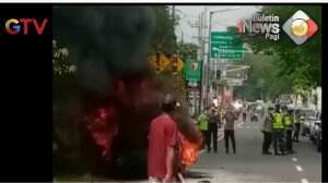 Mobil Pemudik Terbakar, 4 Penumpang Mobil Berhasil Selamatkan Diri
