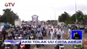 Tolak RUU Cipta Kerja, Ratusan Massa Gelar Aksi Demo Turun Ke Jalan