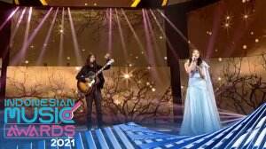 Fiersa Besari ft. Anneth Delliecia "Waktu Yang Salah" - IMA 2021