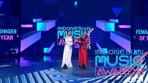 Female Singer Of The Year - IMA 2021