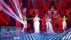 Krisdayanti ft. Inul Daratista "Goyang Inul" - IMA 2021