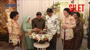 Momen Upacara Tanam Rikmo