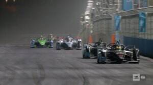Saling Kejar-Kejaran Dengan Sengit Para Pembalap - Diriyah Round 2
