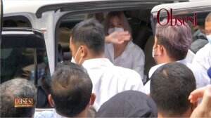 Nia Dan Ardie Tampil Stylish Netizen Auto Sinis