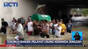 Pemakaman Ditengah Banjir di Jombang