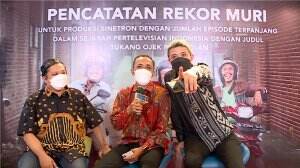 Nonton Streaming Alhamdulilillah Tembus Rekor Muri dengan Jumlah Episode Terbanyak Online Download Full Episode Sub Indo - RCTI+