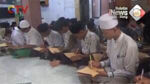 Belajar Kitab Kuning Dengan Bahasa Inggris