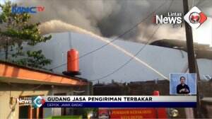 Kebakaran Gudang JNE di Depok