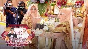 Prosesi Kandang Adat Ricis-Ryan