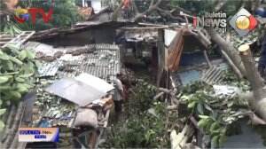 Pohon Tumbang Timpa 8 Rumah