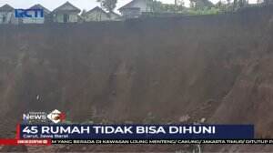 Tanah Longsor di Garut Menyebabkan Warga Harus Mengungsi