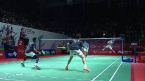 Smash tajam Kusuma/Yacob
