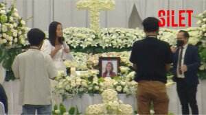 Haru Prosesi Pemakaman Laura Anna