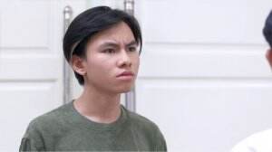 Dion Coba Menghalangi Reyhan Keluar - Cinta Anak Sholeh Eps. 6