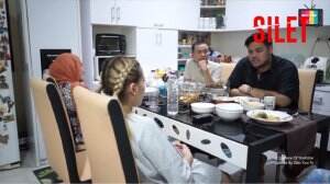 Ivan Gunawan Disambut Meriah Di Rumah Ayu Ting-Ting