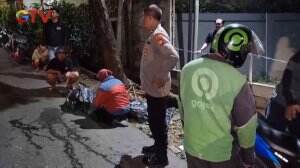 Ojol di Ciracas Tewas Tabrak Pohon