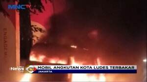 Angkot Terbakar